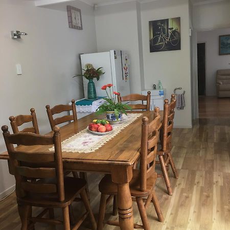 At Homestay Auckland Ngoại thất bức ảnh